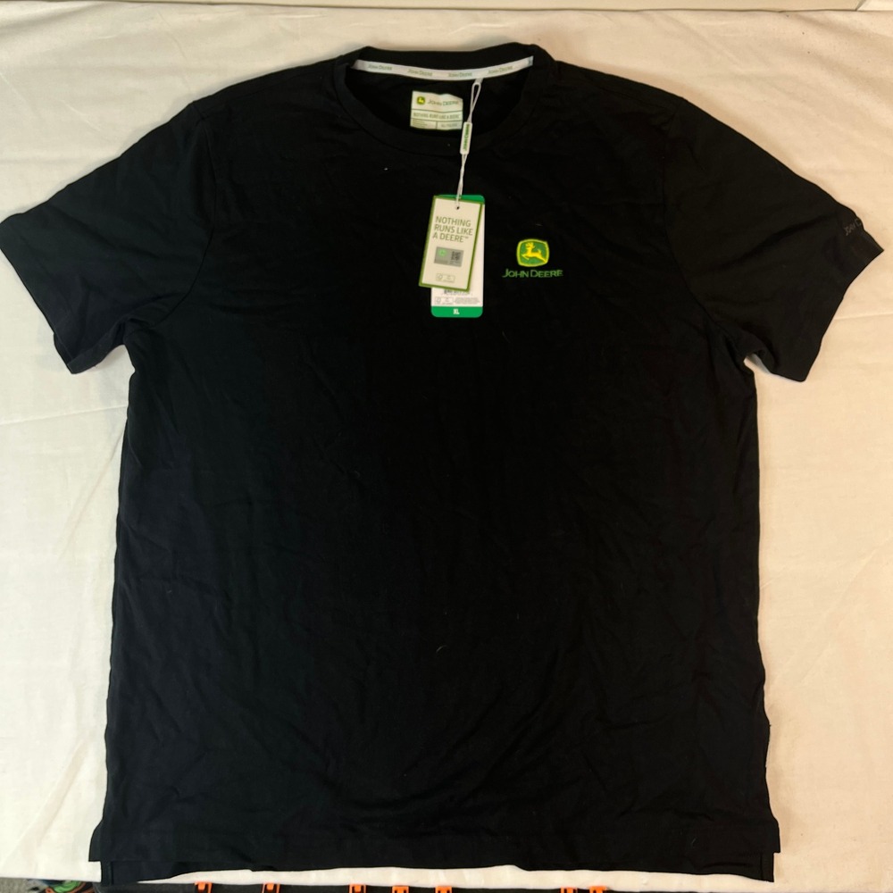 John Deere T-Shirt Mens XL Black New Embroidered Logo Short Sleeve Tee